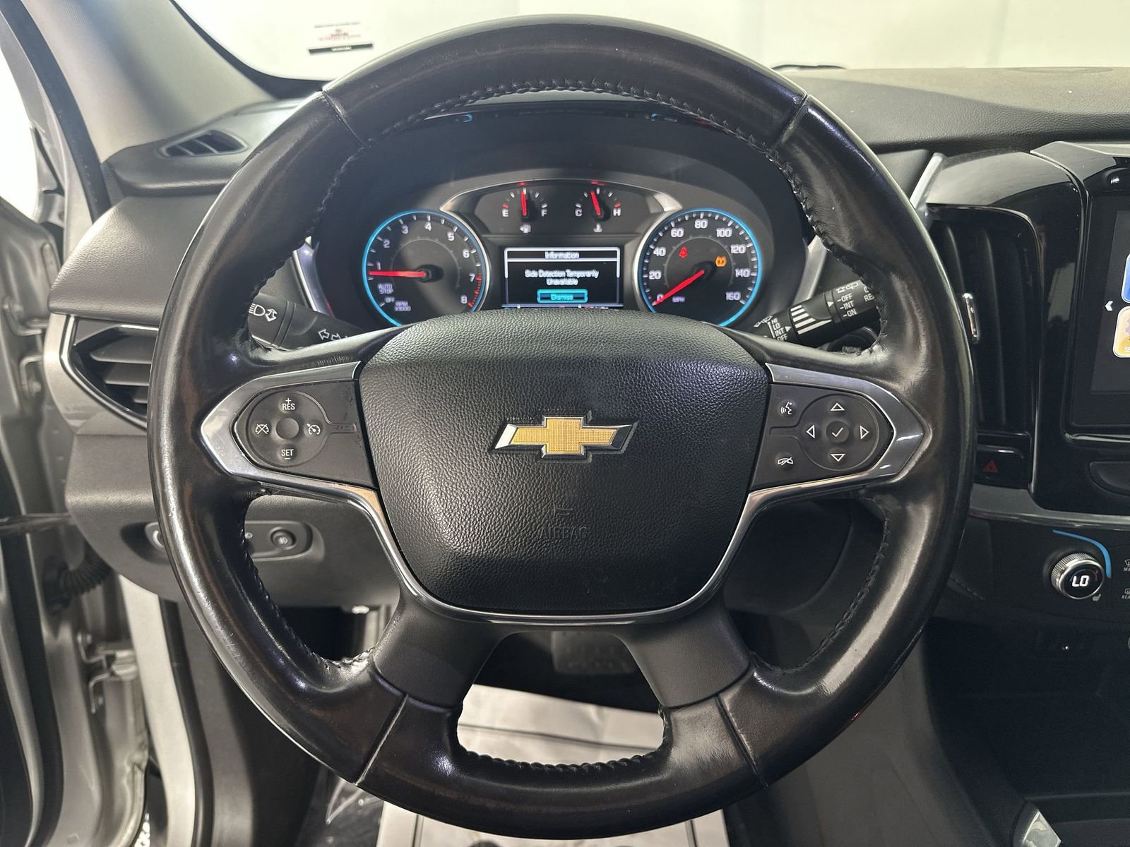 Used 2019 Chevrolet Traverse LT FWD image 14