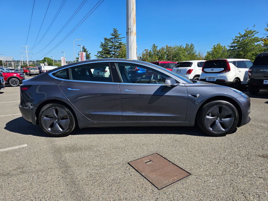 Used 2019 Tesla Model 3 RWD image 4