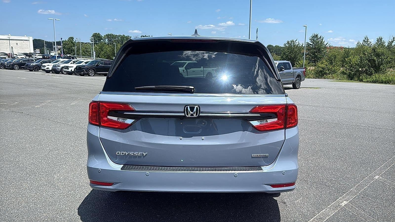 Used 2023 Honda Odyssey Touring image 7