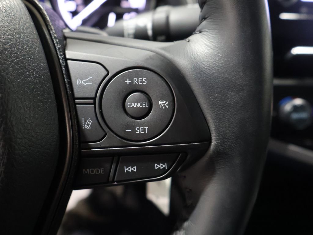 Used 2023 Toyota Camry SE image 33