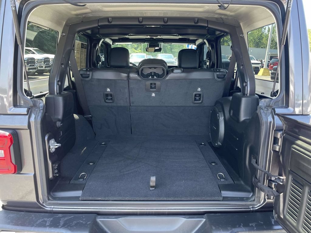 Used 2021 Jeep Wrangler Unlimited Sahara AWD/4WD image 39