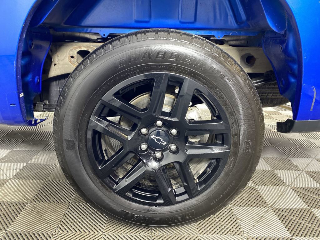 Used 2023 Chevrolet Silverado 1500 Custom w/ LPO, Dark Essentials Package image 33