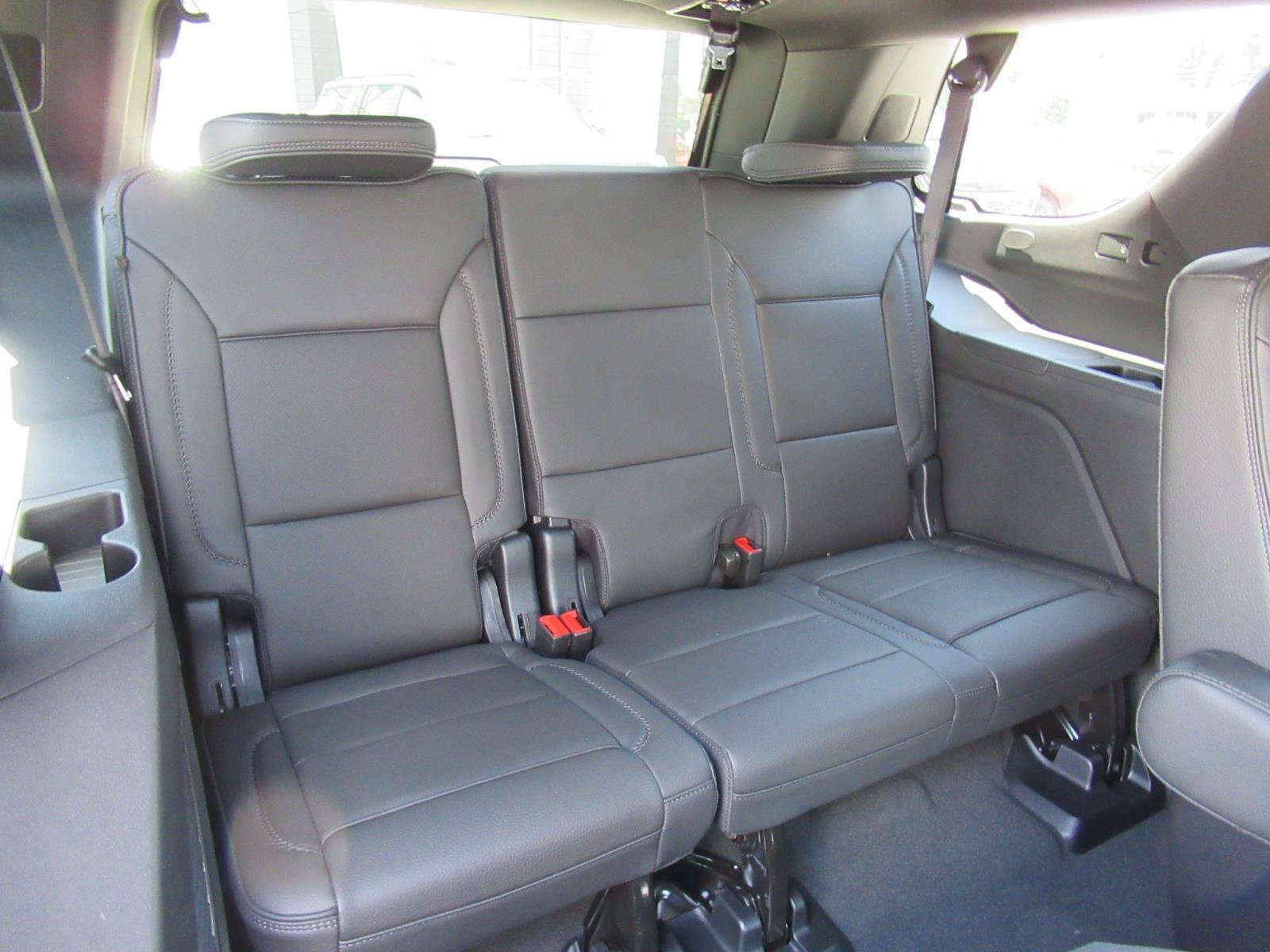 New 2026 GMC Yukon Denali w/ Sun & Power Step Package RWD image 31