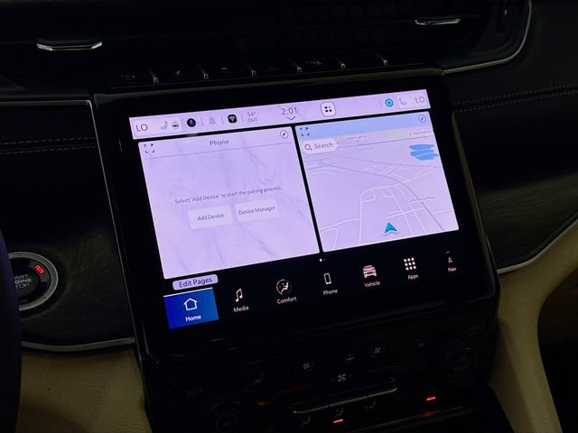 Used 2025 Jeep Grand Cherokee Limited w/ Luxury Tech Group II image 15