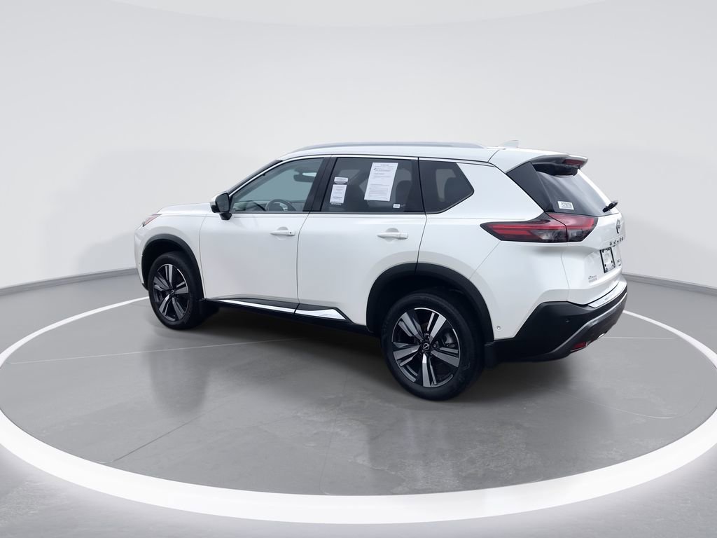 Used 2023 Nissan Rogue SL w/ SL Premium Package image 6