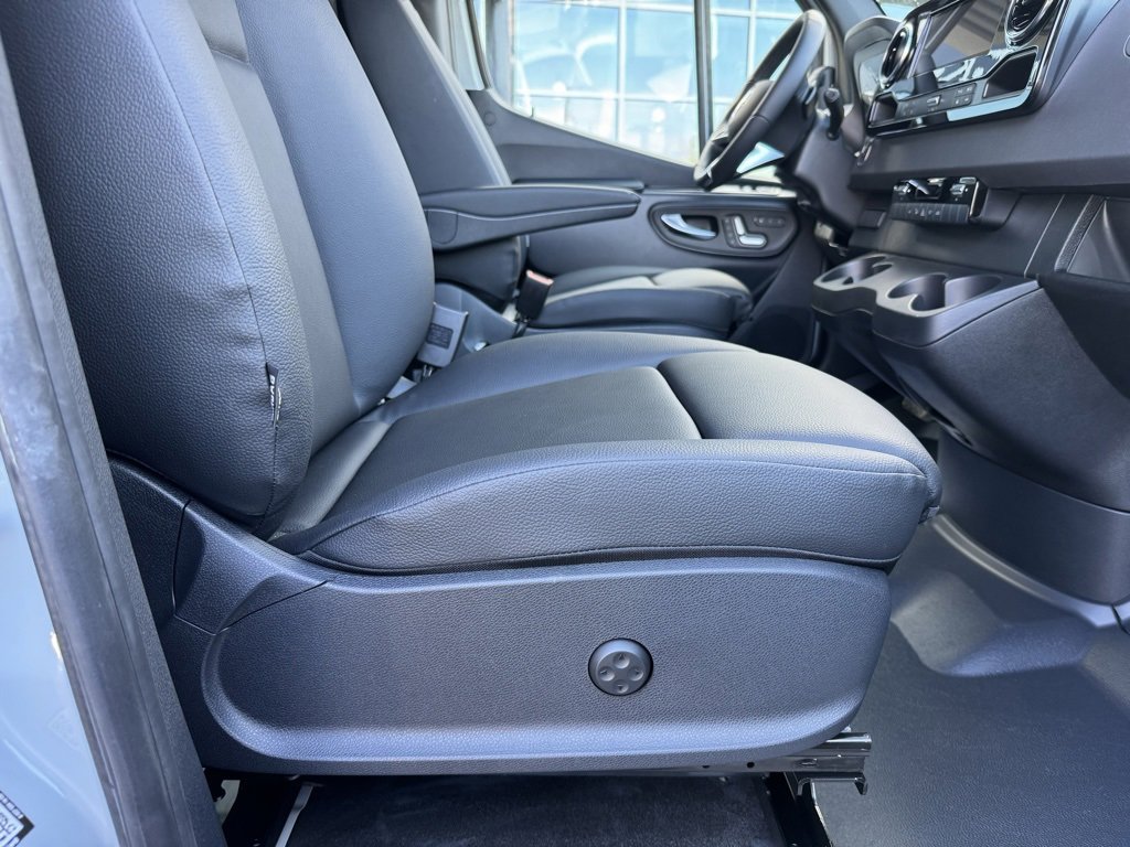 New 2025 Mercedes-Benz Sprinter 2500 image 17