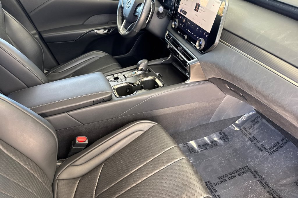 Used 2024 Lexus RX 350 F Sport w/ Convenience Package AWD/4WD image 19