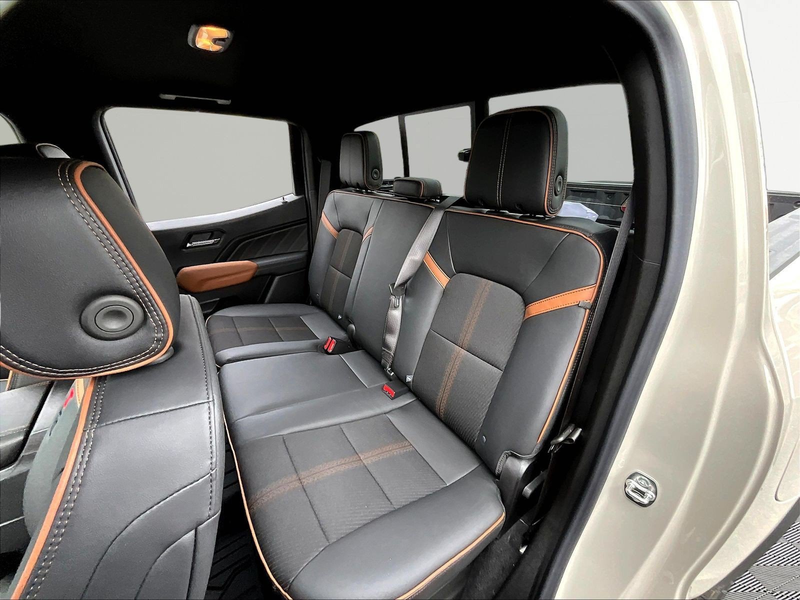New 2026 GMC Canyon AT4 AWD/4WD image 17