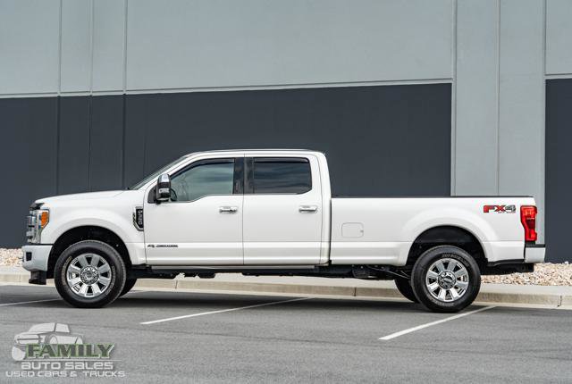Used 2018 Ford F350 Platinum w/ Platinum Ultimate Package image 4