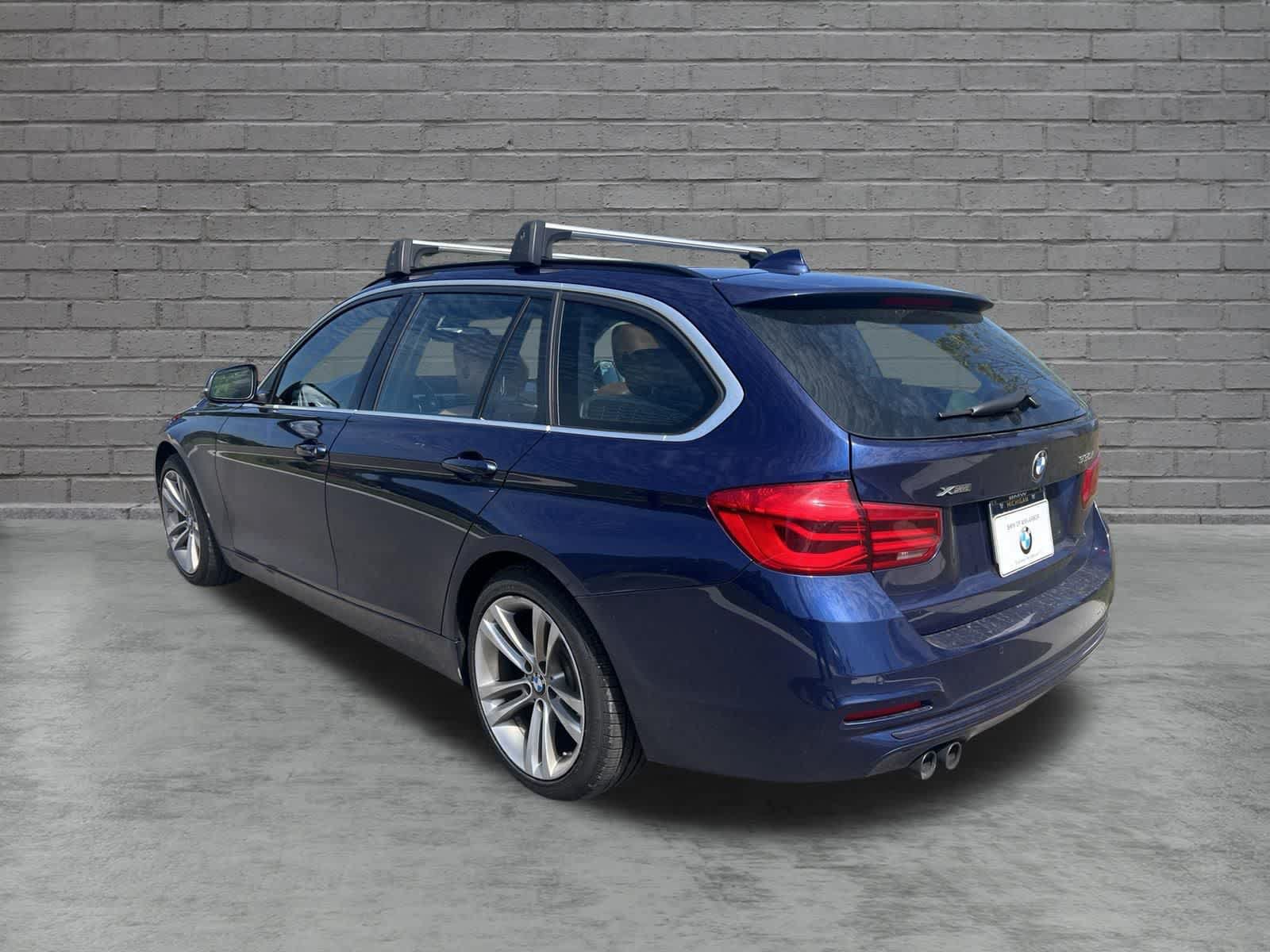 Used 2018 BMW 330i xDrive Wagon AWD/4WD image 6