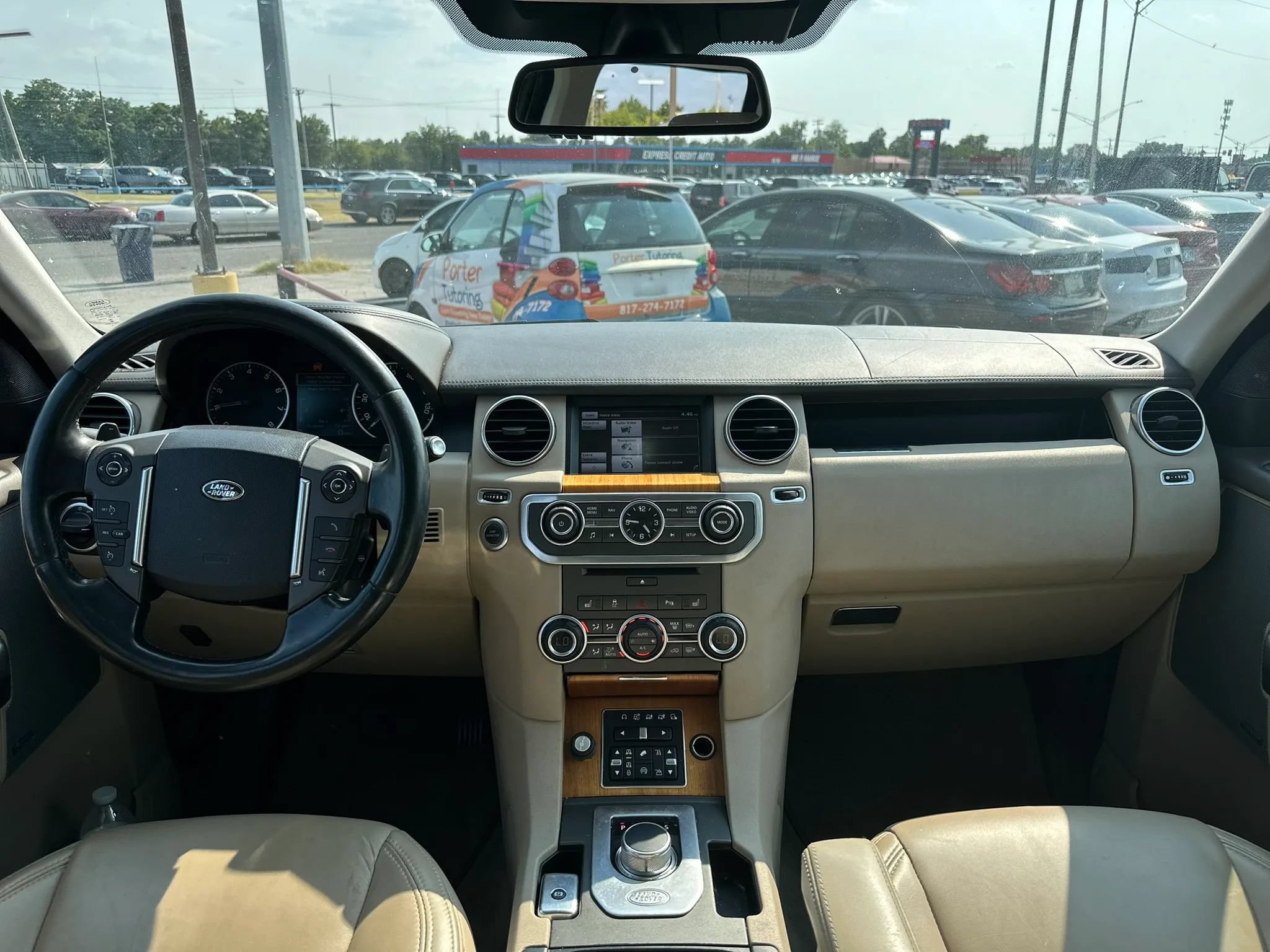 Used 2015 Land Rover LR4 HSE LUX AWD/4WD image 11