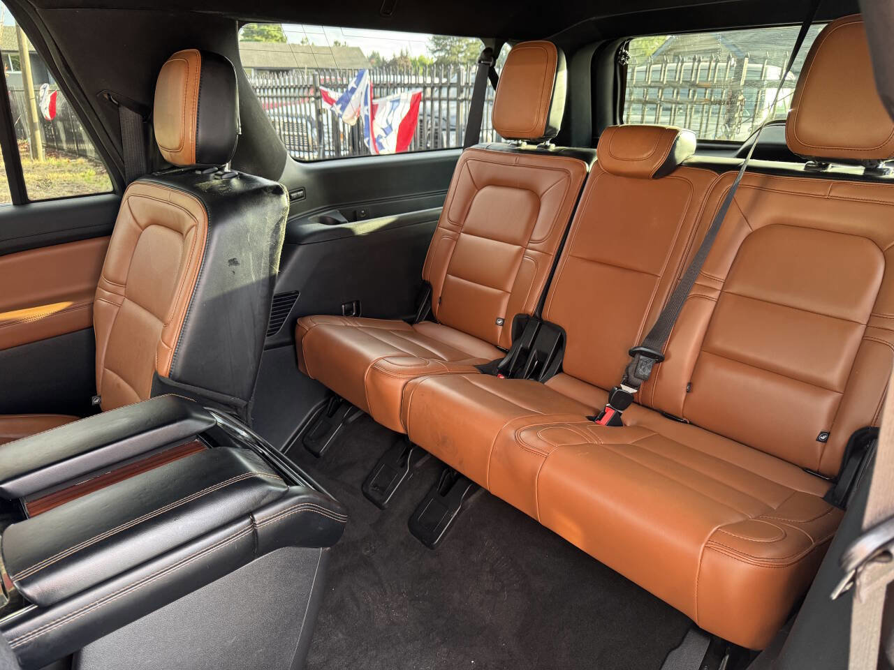 Used 2019 Lincoln Navigator L Reserve image 16