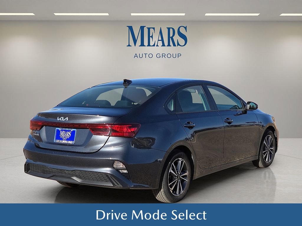 Used 2024 Kia Forte LXS image 6