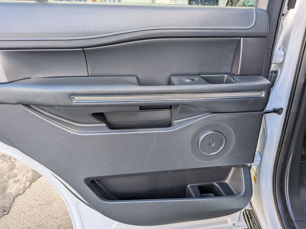 Used 2024 Ford Expedition XLT image 22