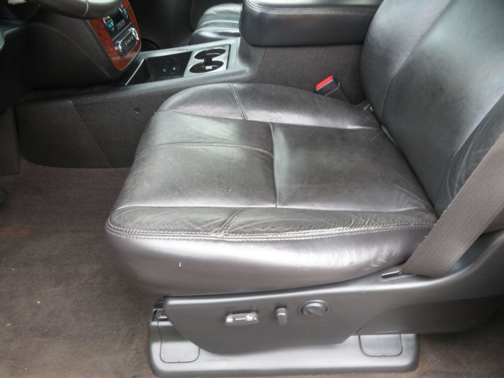 Used 2008 Chevrolet Silverado 2500 LTZ w/ Safety Package AWD/4WD image 21