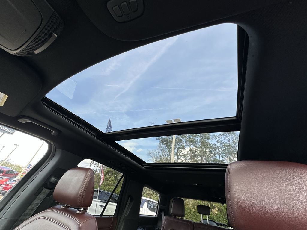 Used 2024 Ford Expedition Limited image 19