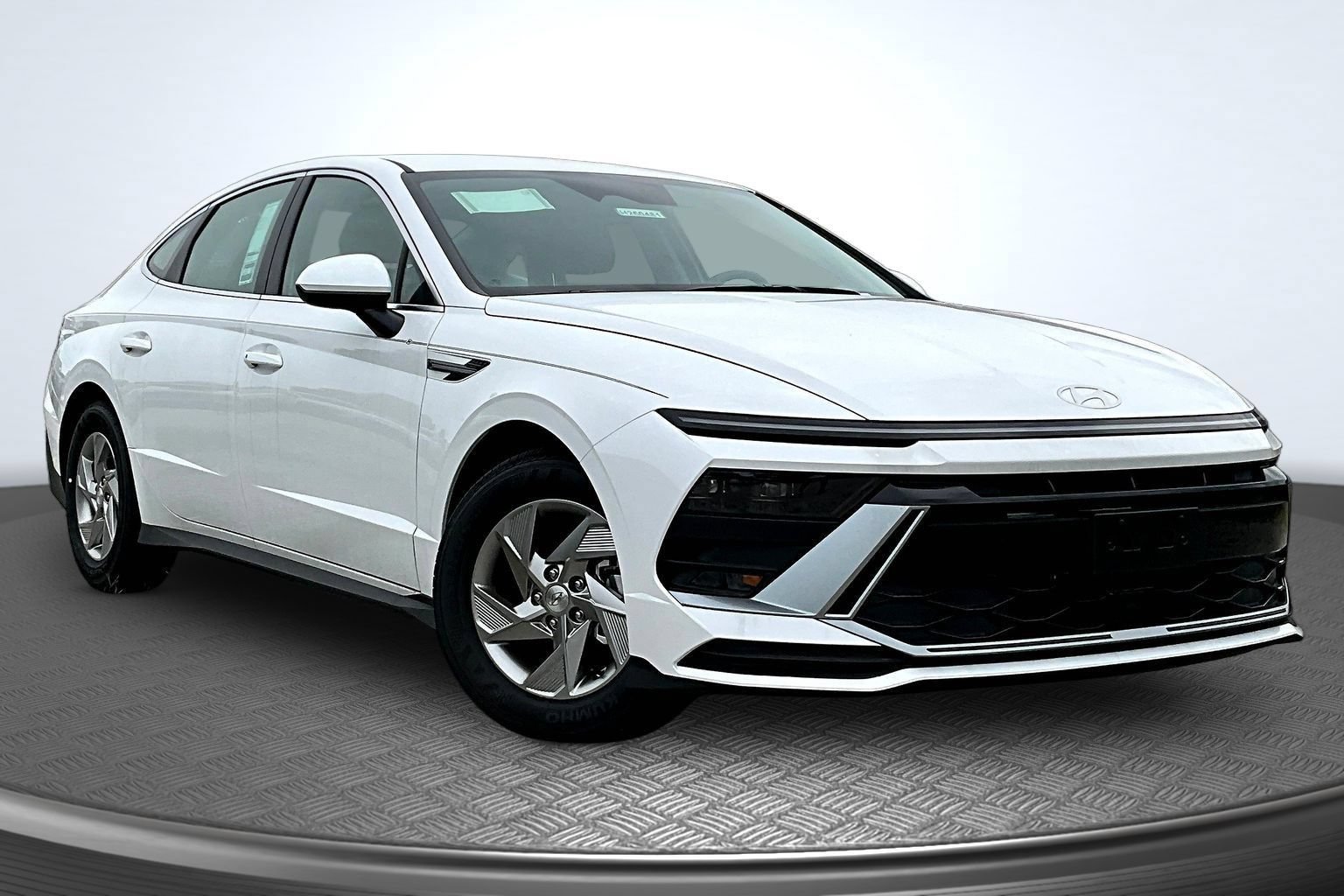 New 2026 Hyundai Sonata SE FWD image 3