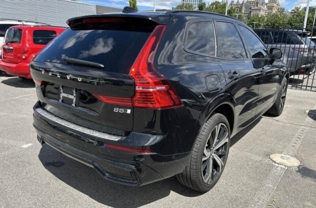 Used 2023 Volvo XC60 B5 Ultimate w/ Climate Package AWD/4WD image 5