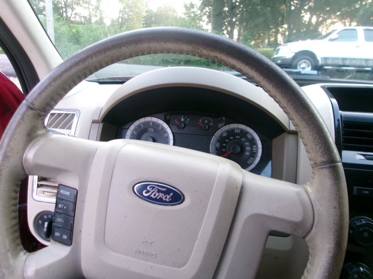 Used 2008 Ford Escape Limited AWD/4WD image 13