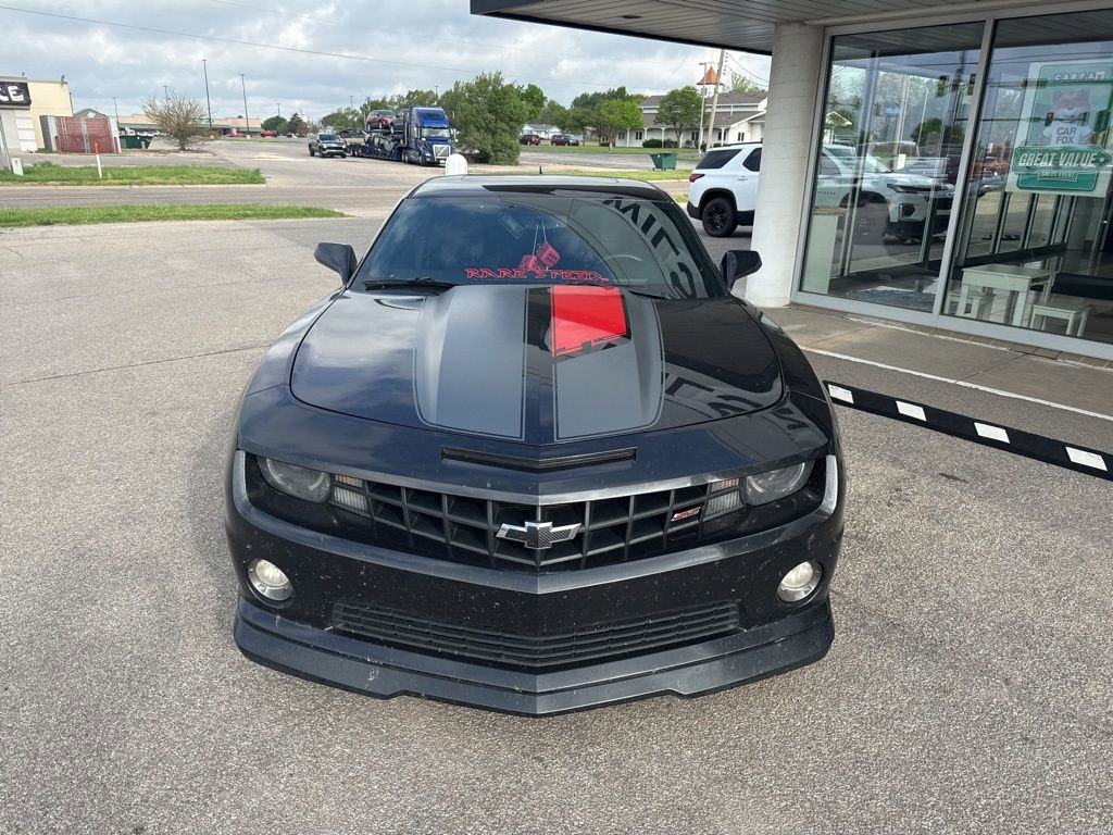 Used 2012 Chevrolet Camaro SS RWD image 2