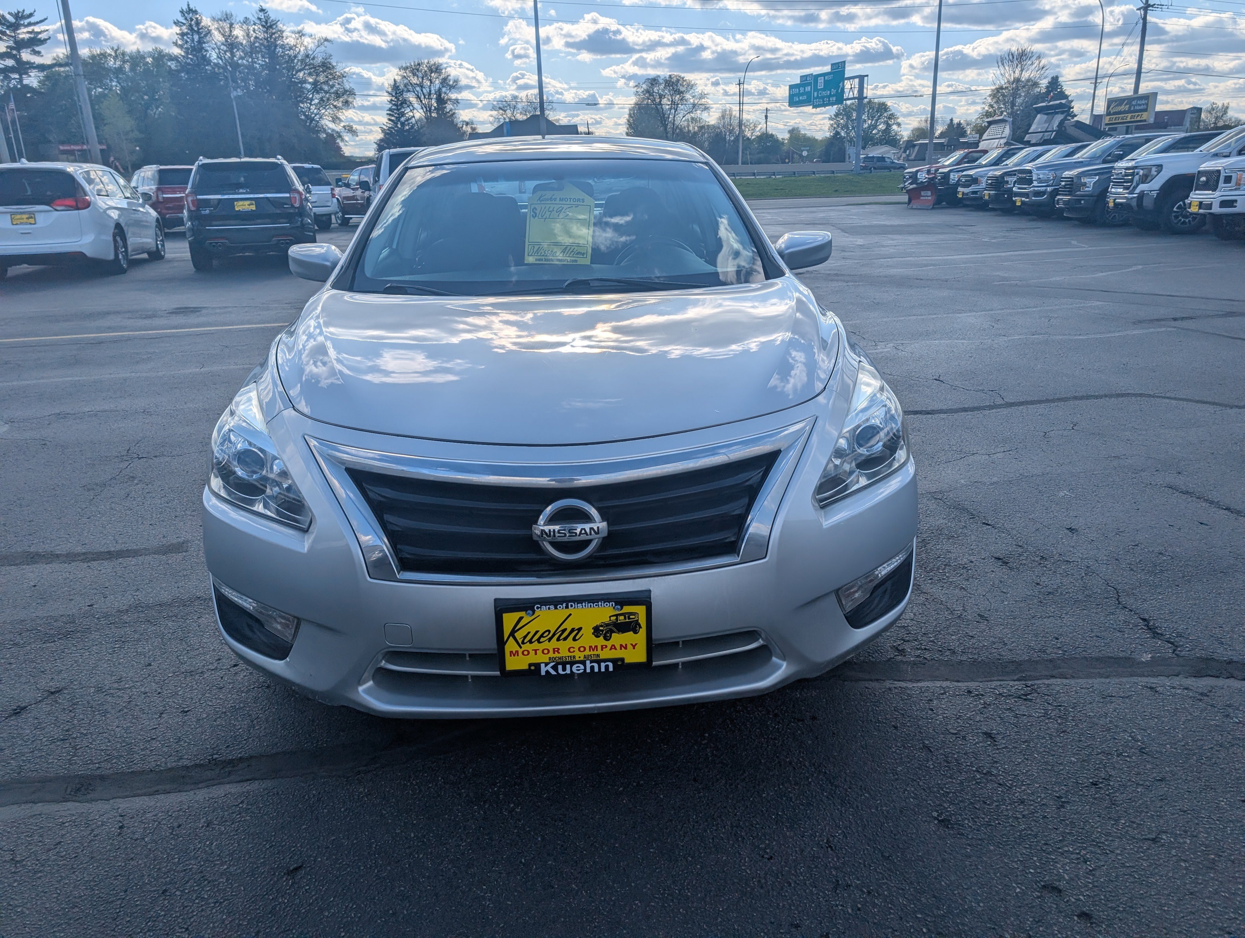 Used 2013 Nissan Altima 2.5 SV FWD image 3