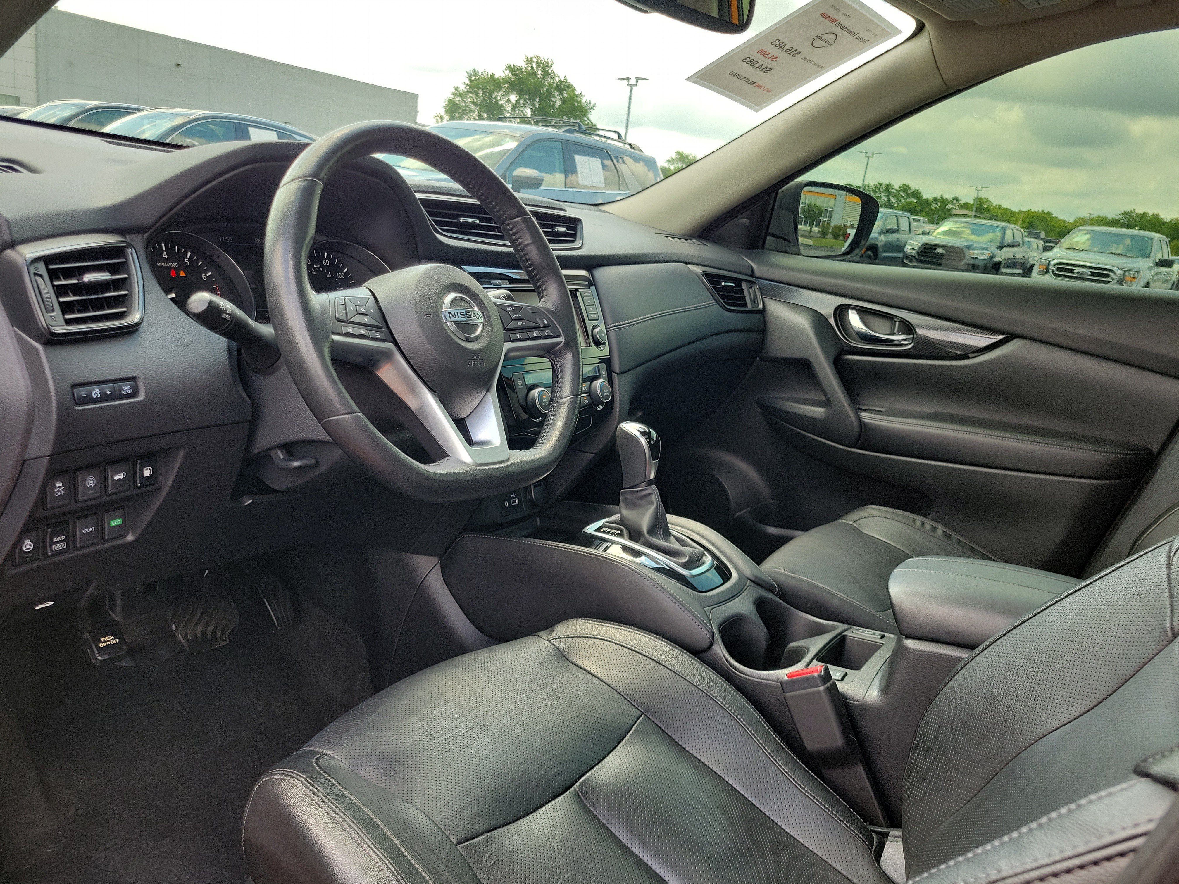 Used 2018 Nissan Rogue SL w/ Premium Package AWD/4WD image 19