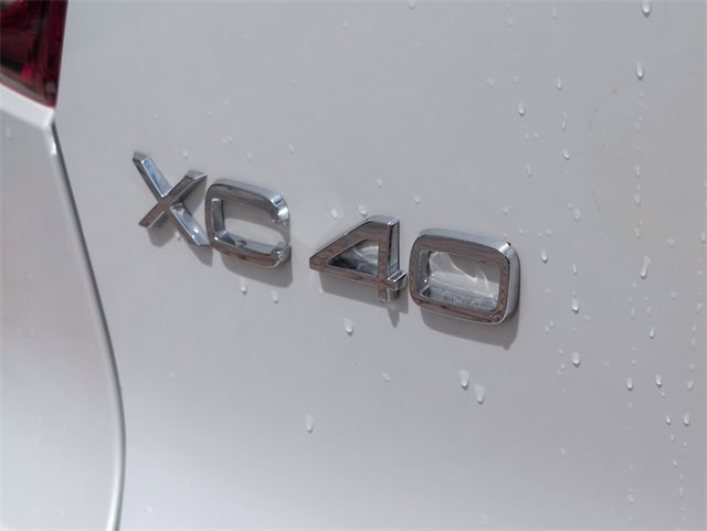 Used 2022 Volvo XC40 P8 Recharge Plus image 14
