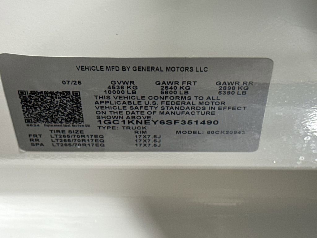 Used 2025 Chevrolet Silverado 2500 LT w/ Safety Package image 28