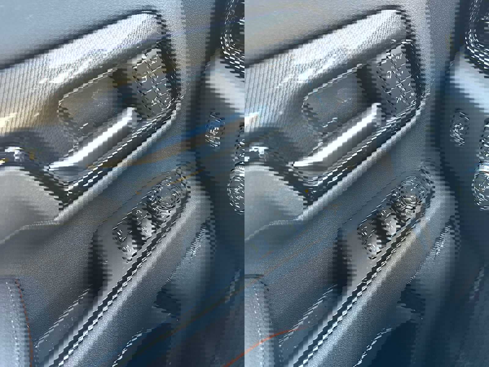 New 2026 GMC Sierra 2500 AT4 w/ AT4 Premium Plus Package image 32