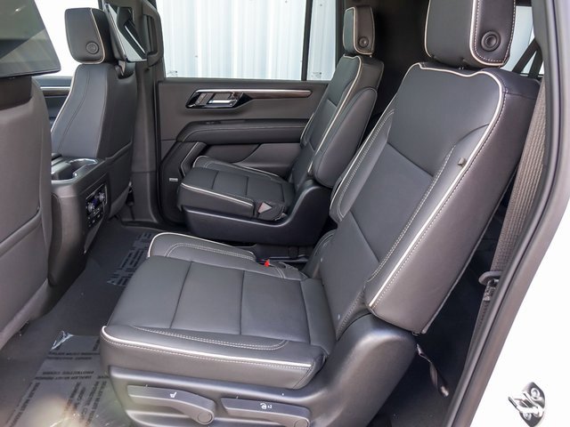 New 2026 Chevrolet Suburban Premier image 19