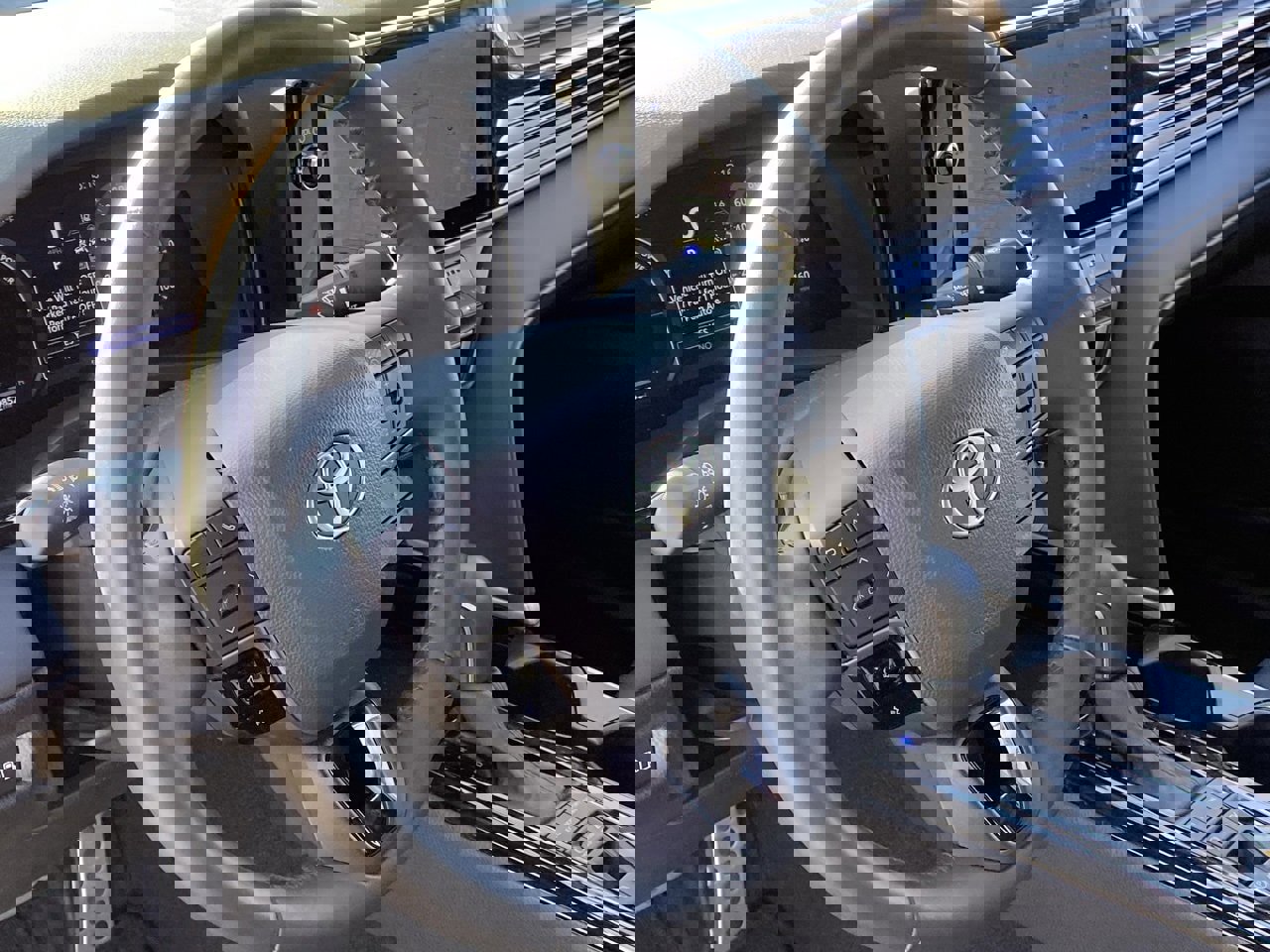 Used 2025 Toyota Camry XSE image 6