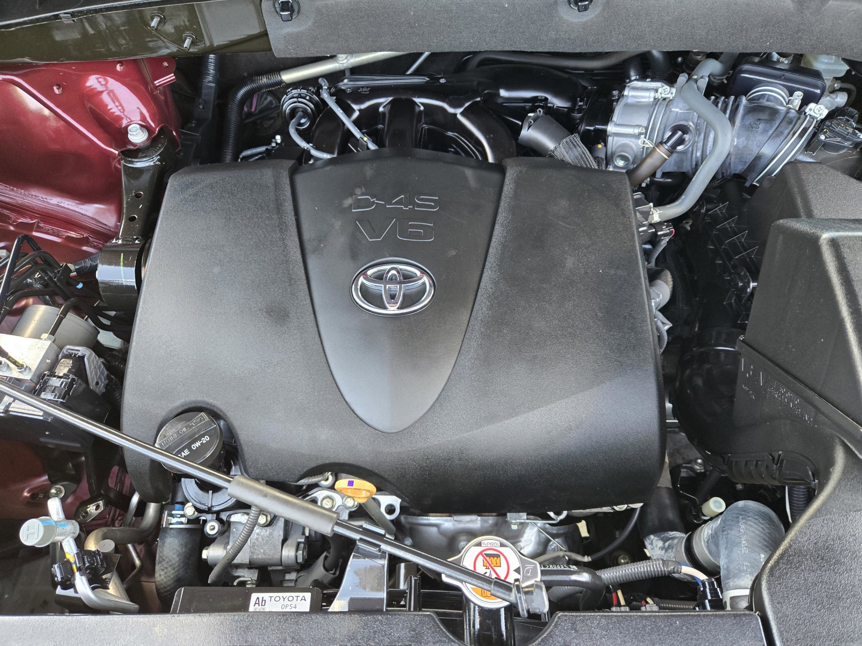 Used 2019 Toyota Highlander LE image 28