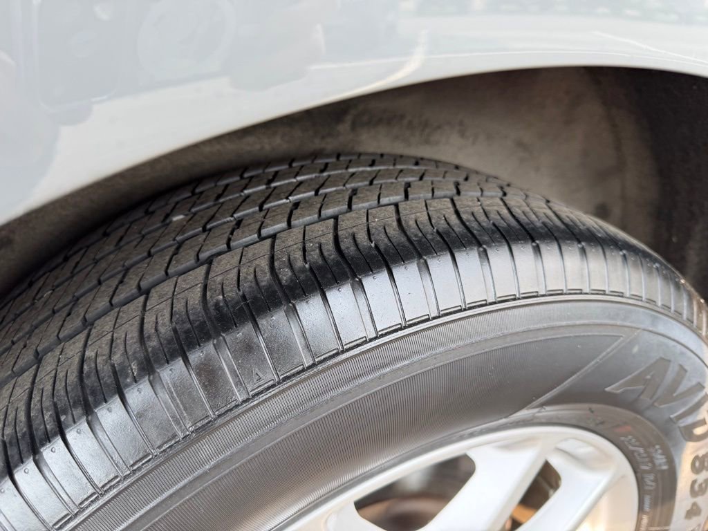 Used 2023 Chrysler Pacifica Touring-L image 44