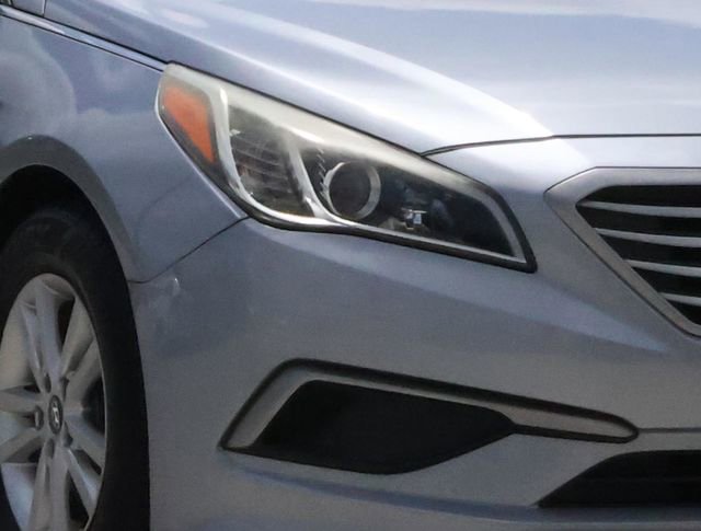 Used 2017 Hyundai Sonata SE image 7