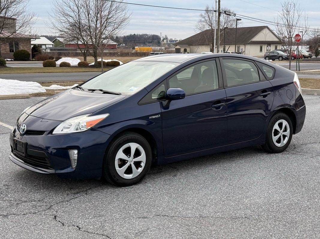 Used 2013 Toyota Prius Two image 4