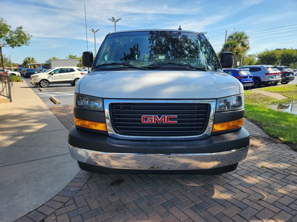Used 2023 GMC Savana 2500 w/ Driver Convenience Package image 8