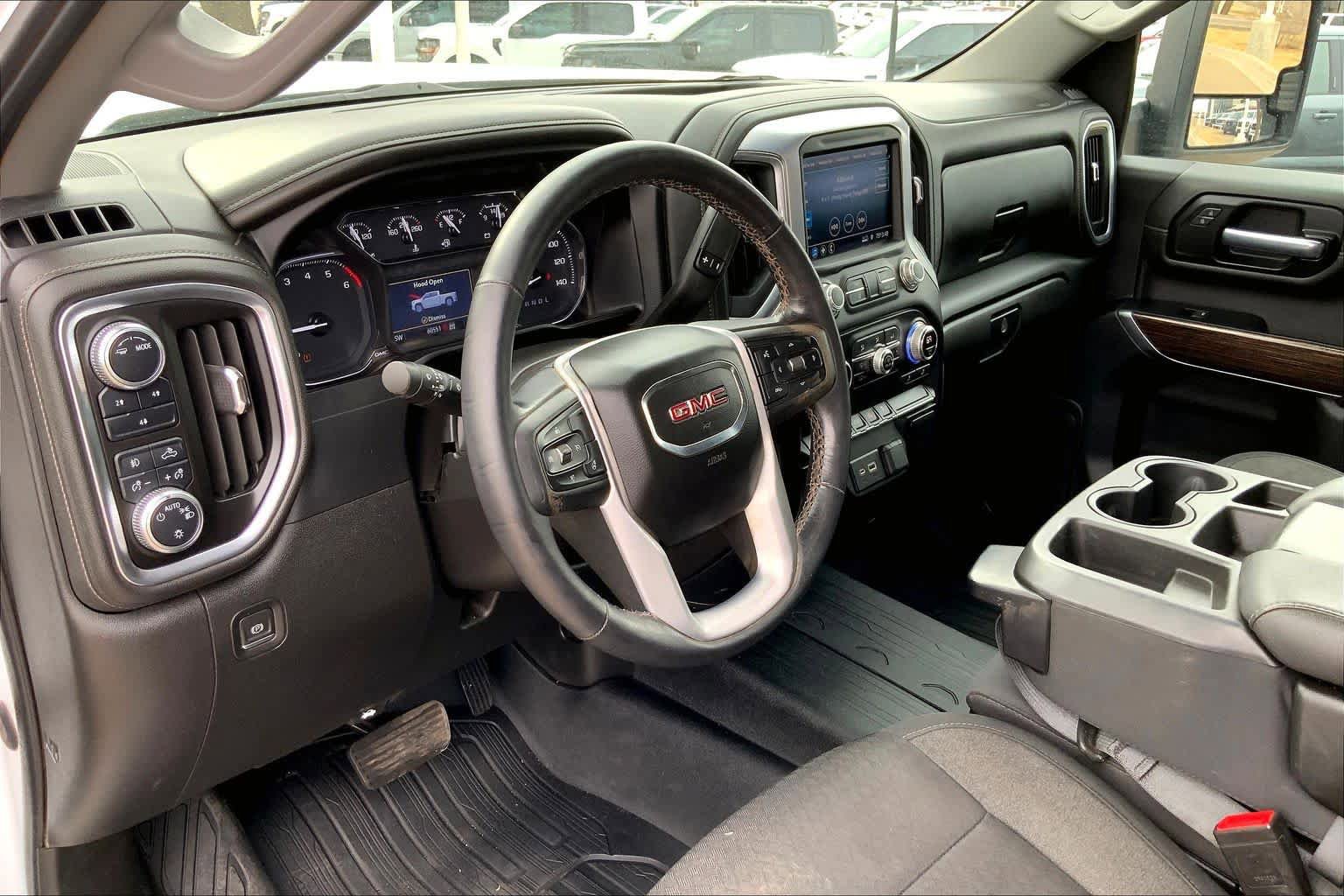 Used 2022 GMC Sierra 3500 SLE w/ SLE Convenience Package image 18