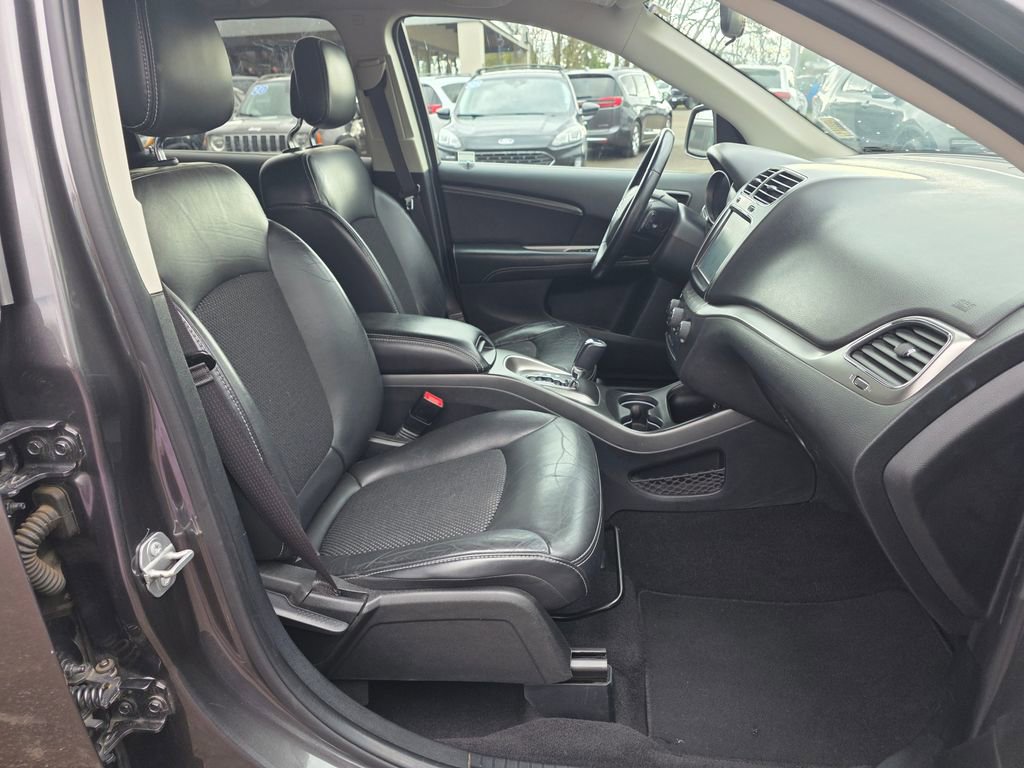 Used 2018 Dodge Journey Crossroad image 24