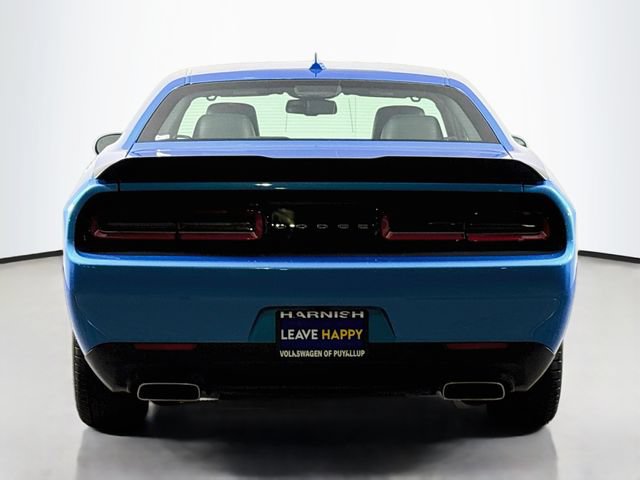 Used 2016 Dodge Challenger R/T Scat Pack w/ Leather Interior Group RWD image 6