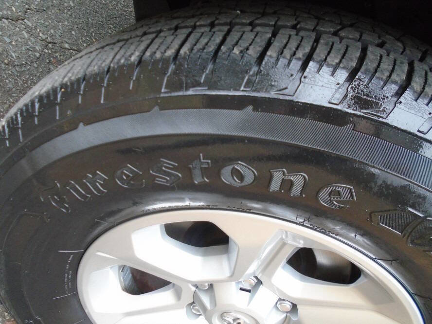 Used 2018 Toyota 4Runner SR5 image 30