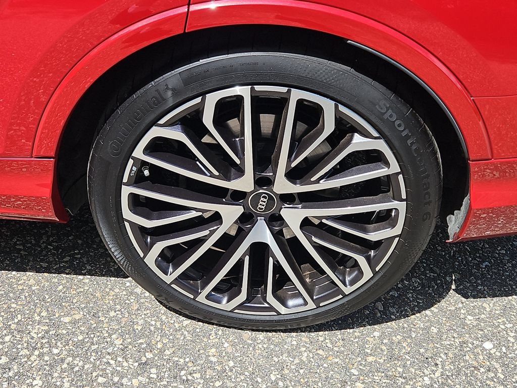 Certified 2025 Audi SQ7 Prestige w/ Prestige Package AWD/4WD image 8