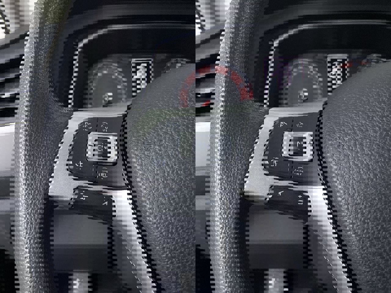 Used 2021 Volkswagen Jetta SE image 24