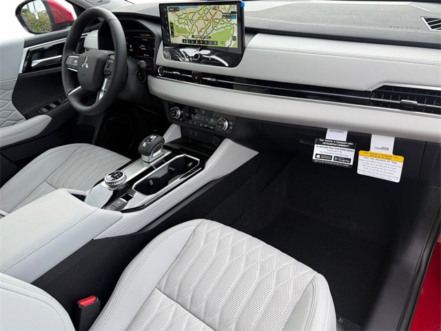 New 2025 Mitsubishi Outlander SEL image 25