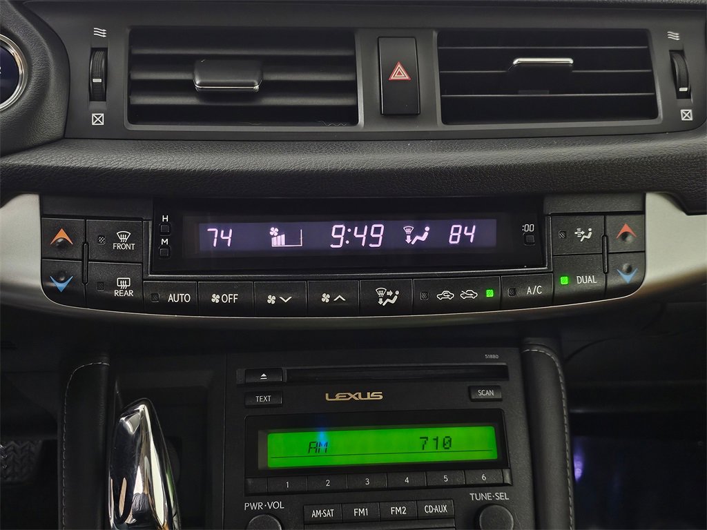 Used 2011 Lexus CT 200h image 31