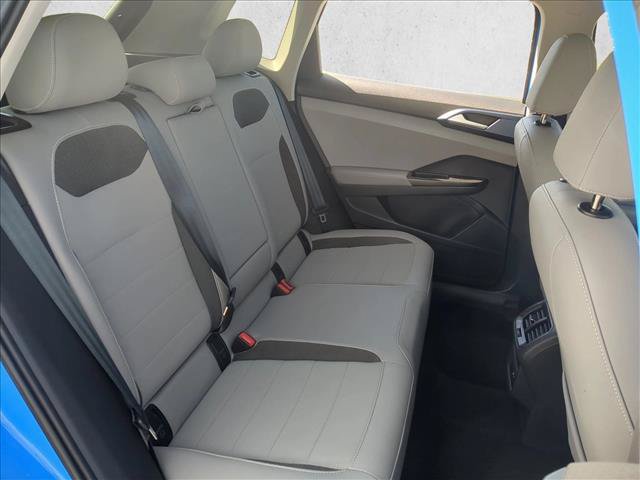 Used 2024 Volkswagen Taos SE AWD/4WD image 19