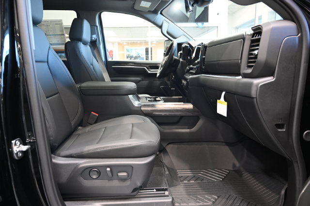 New 2026 Chevrolet Silverado 3500 LTZ w/ LTZ Plus Package AWD/4WD image 13