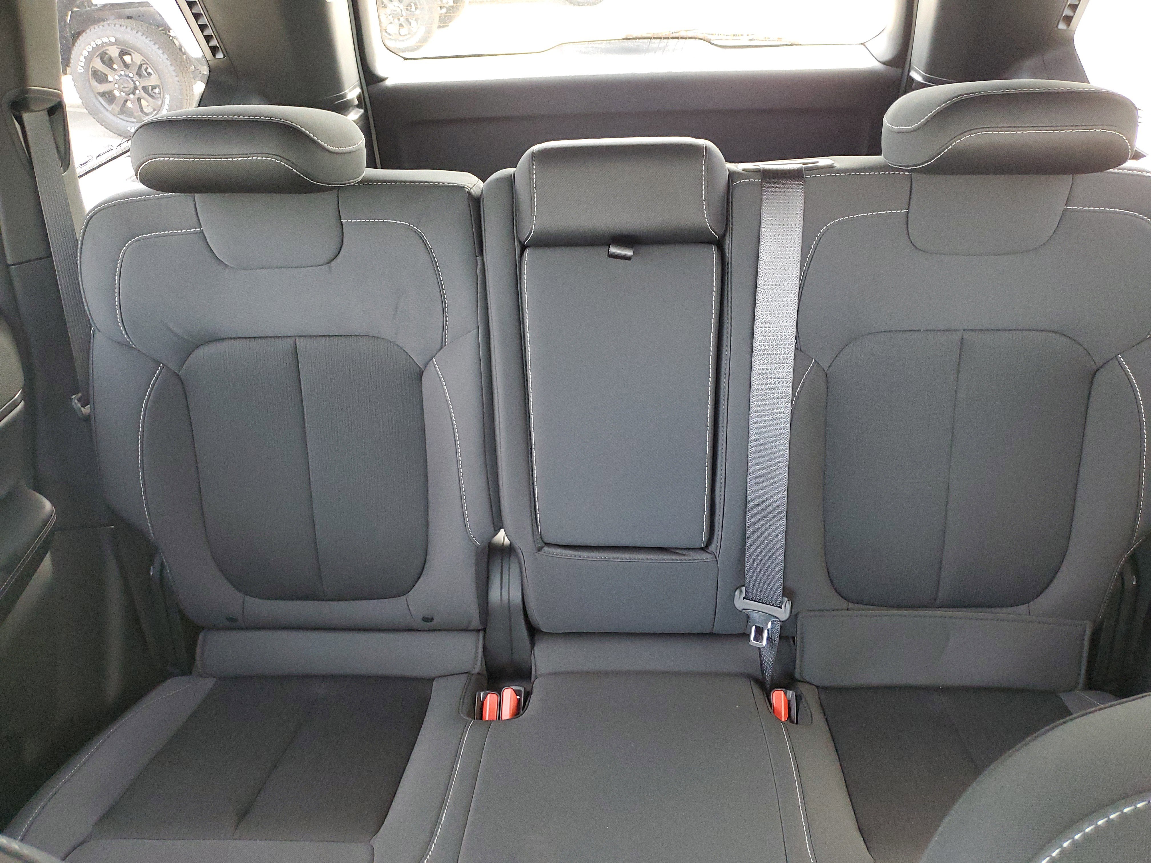 New 2025 Jeep Grand Cherokee Laredo X image 31