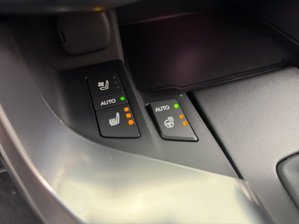 New 2026 Lexus LX 700h Luxury image 17