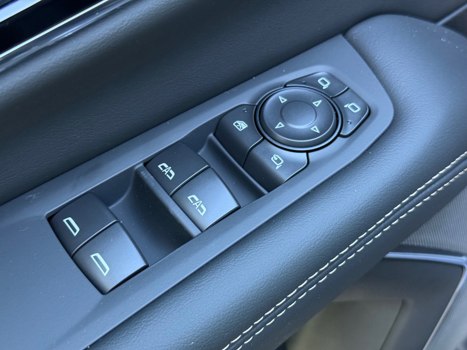 New 2026 GMC Yukon Elevation w/ Elevation Premium Package image 10