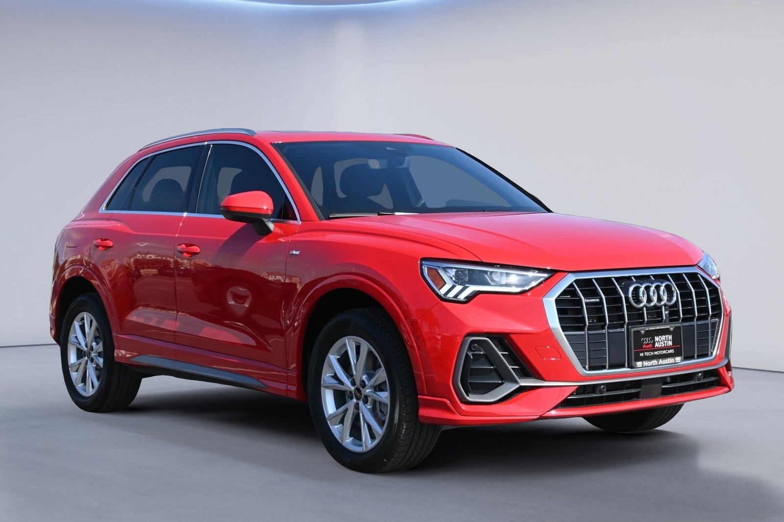 Certified 2025 Audi Q3 2.0T Premium w/ Convenience Package AWD/4WD image 1